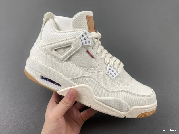 One Kick AO2571-100 4 Levi's x Air 'White' Jordan 0710